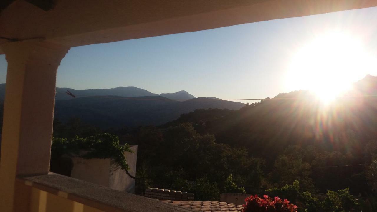 Casa Lucia Campagna Relax Guest House ดอร์กาลี ภายนอก รูปภาพ